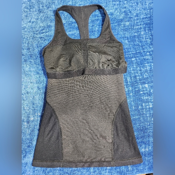 Lululemon Black T-back Tank Shelf Bra 8 Medium - Picture 6 of 9